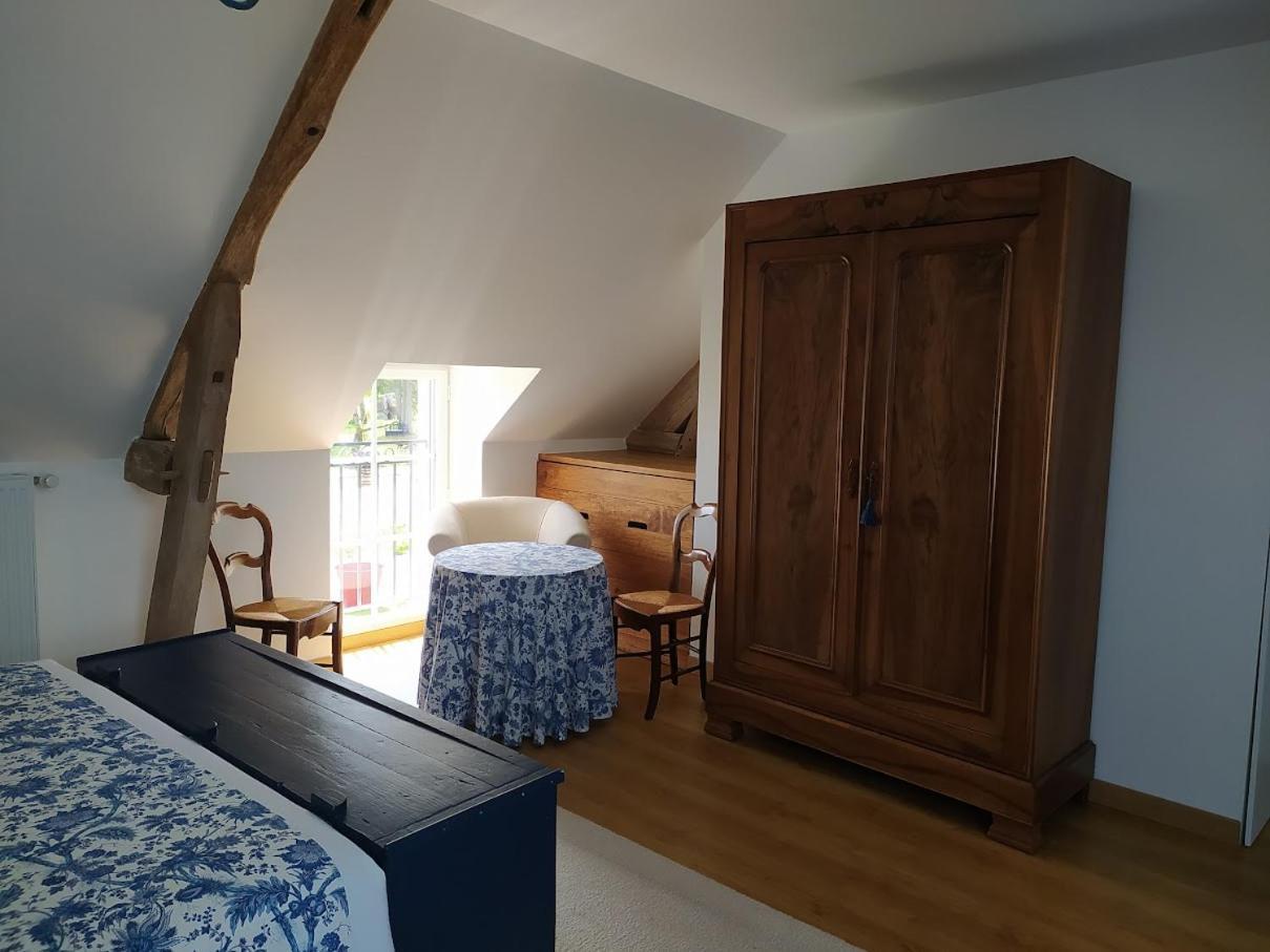 Les Ormeaux Hotel Oisly Luaran gambar