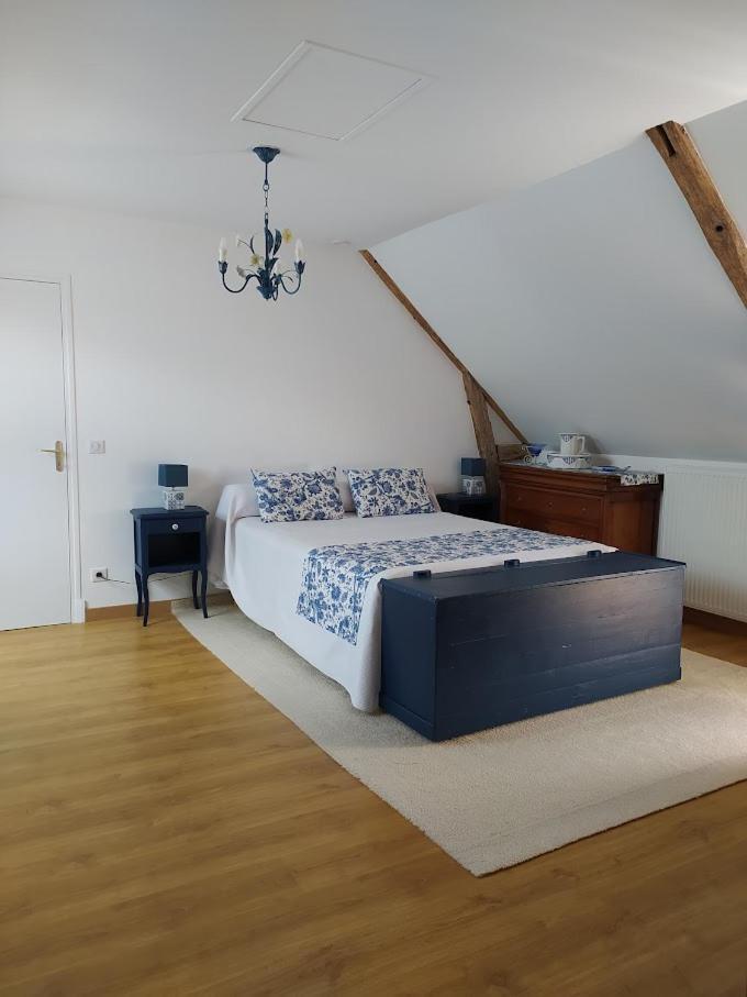 Les Ormeaux Hotel Oisly Luaran gambar